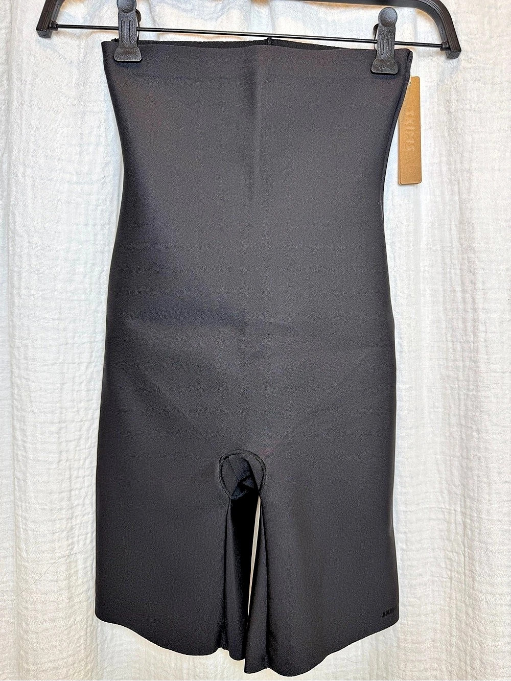 SKIMS Body Core Sculpt High Waisted Short Onyx Black M